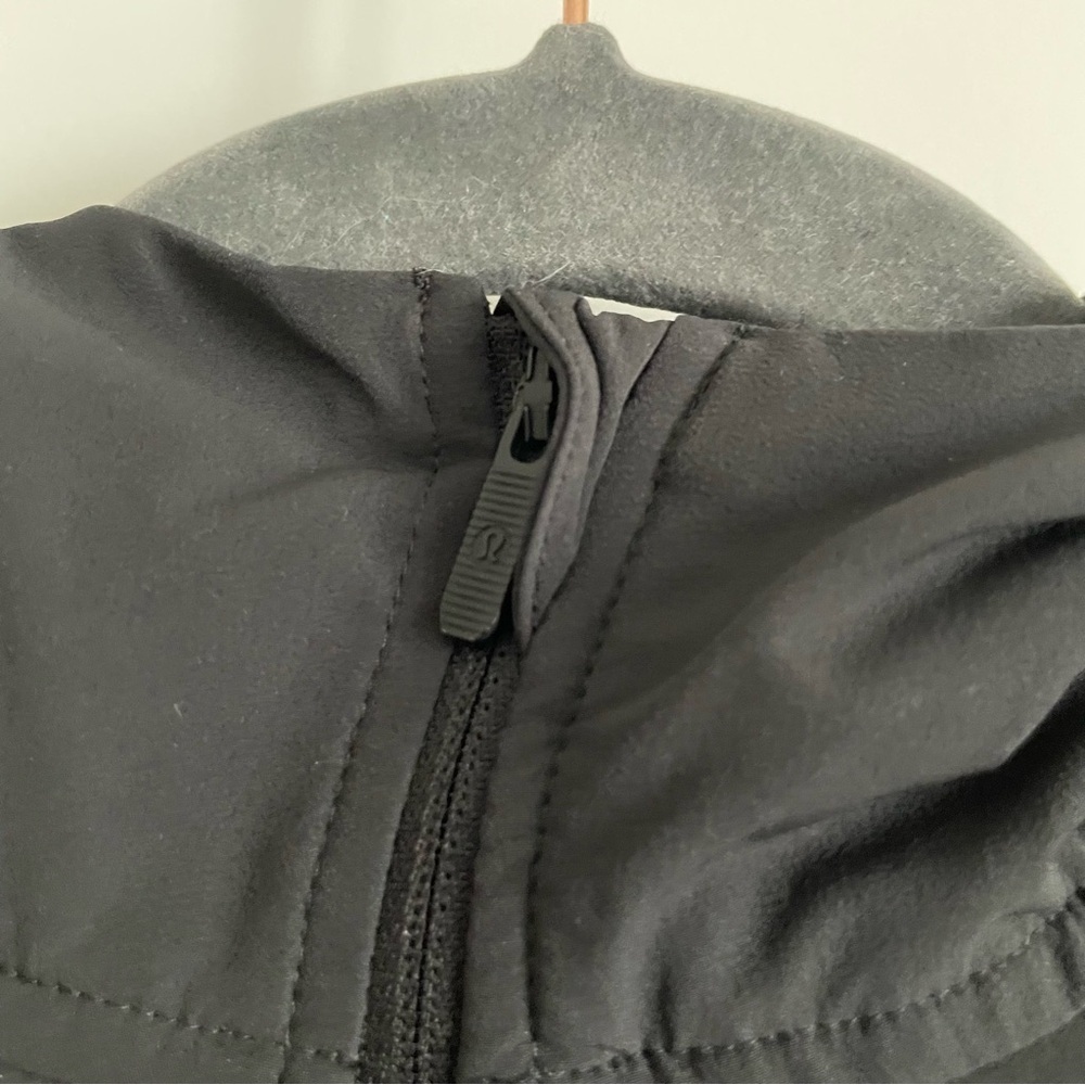 Lululemon Pack it Up Jacket - Picture 12 of 13